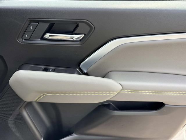 Used 2026 Chevrolet Colorado ZR2 w/ Technology Package AWD/4WD image 21