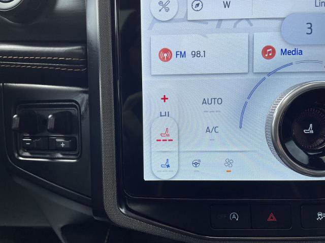 Certified 2023 Ford Expedition Platinum image 30