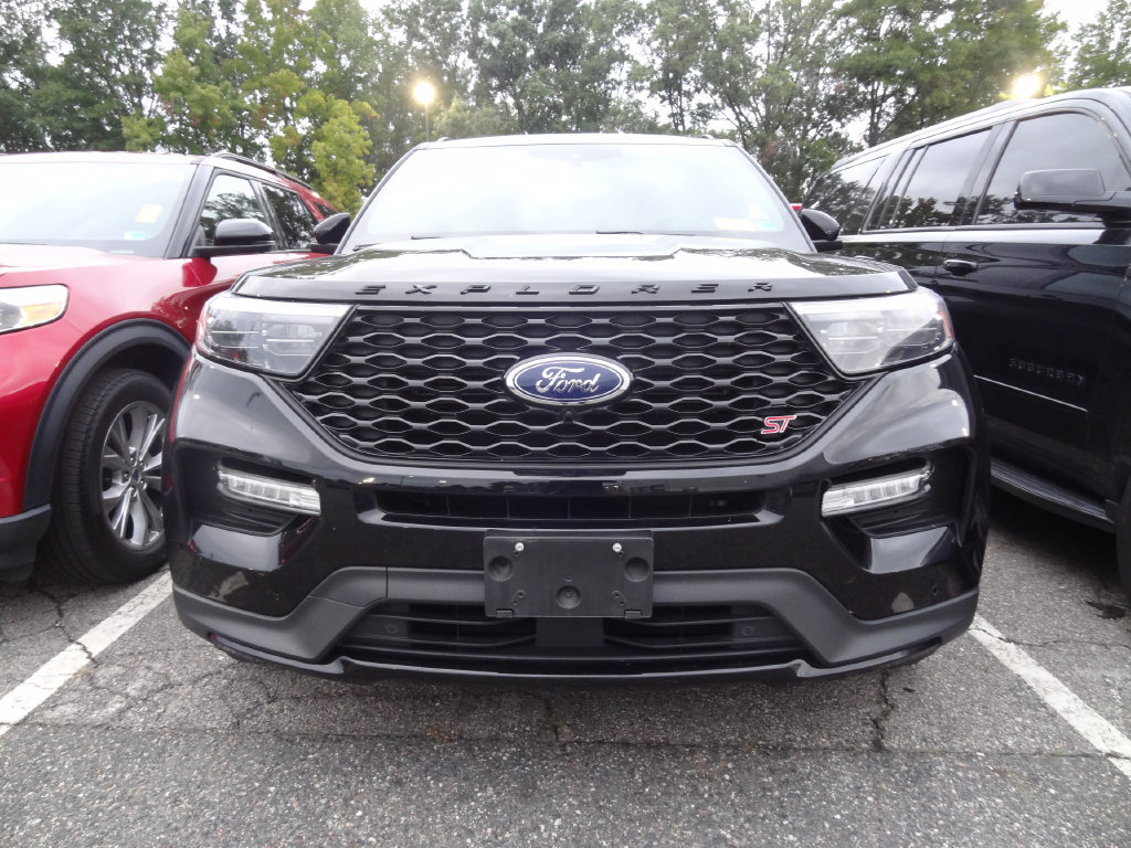 Certified 2023 Ford Explorer ST w/ Equipment Group 401A AWD/4WD image 2