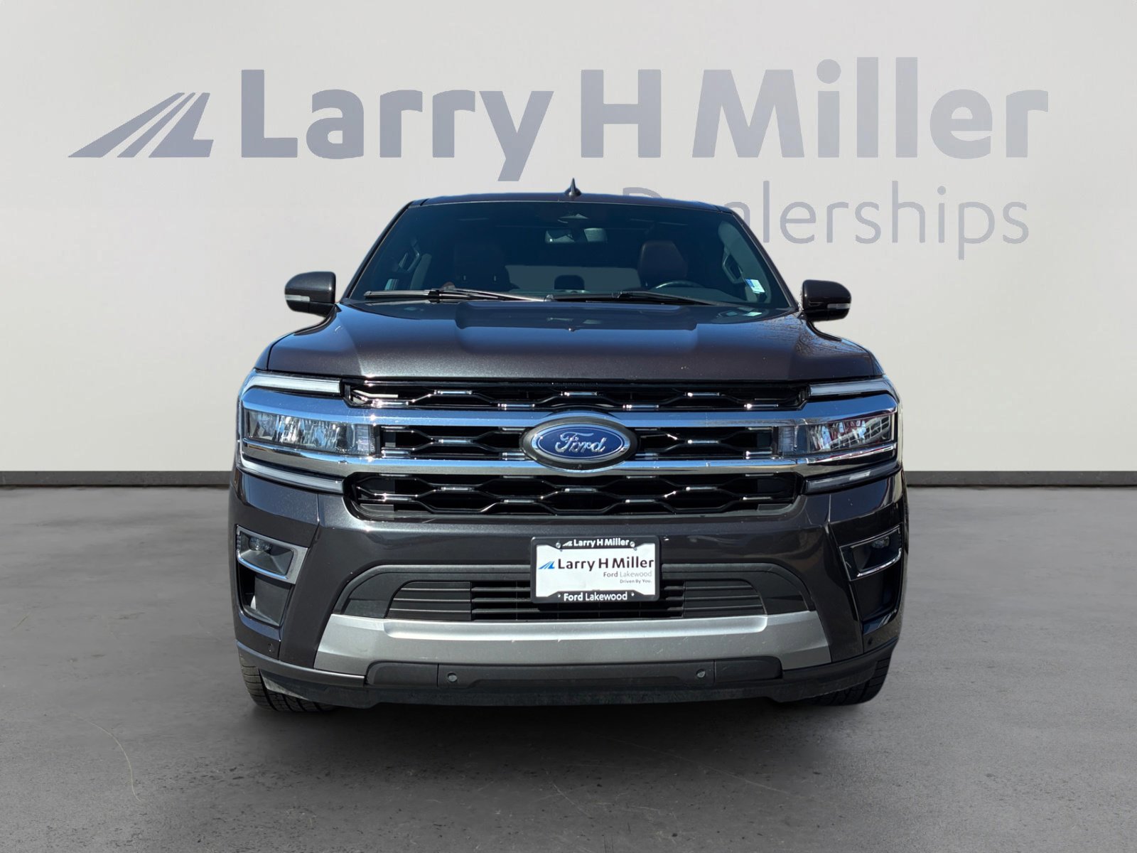 Certified 2024 Ford Expedition Limited image 8