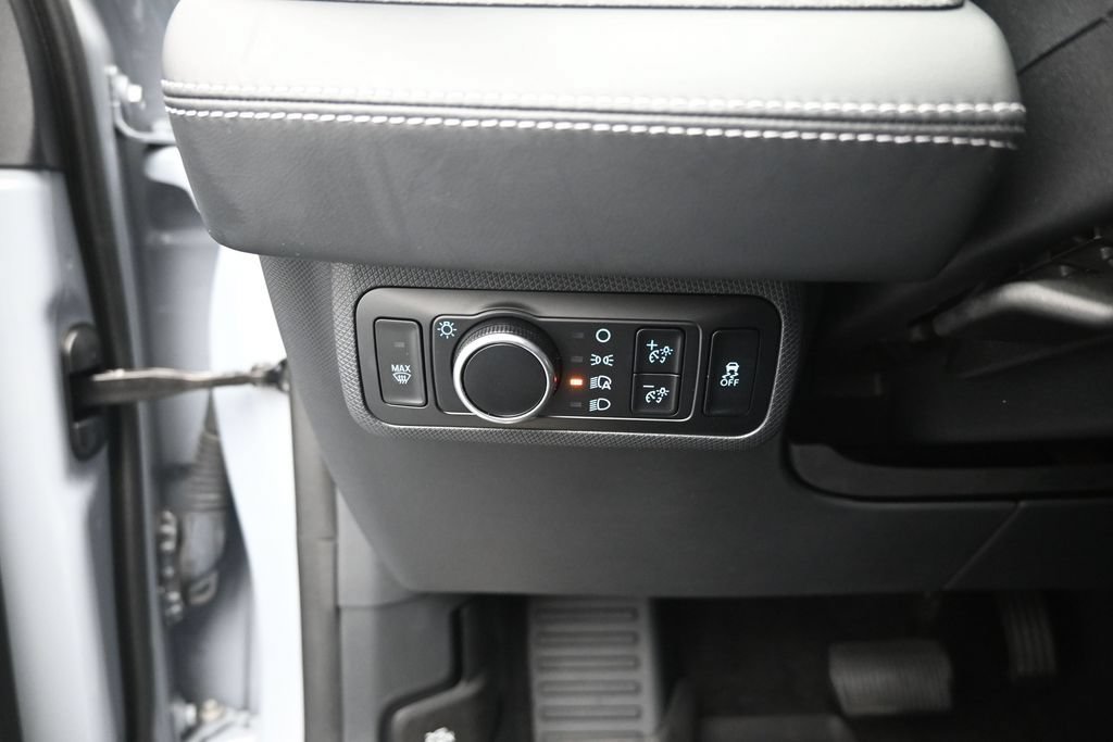 Certified 2024 Ford Mustang Mach-E Select AWD/4WD image 13