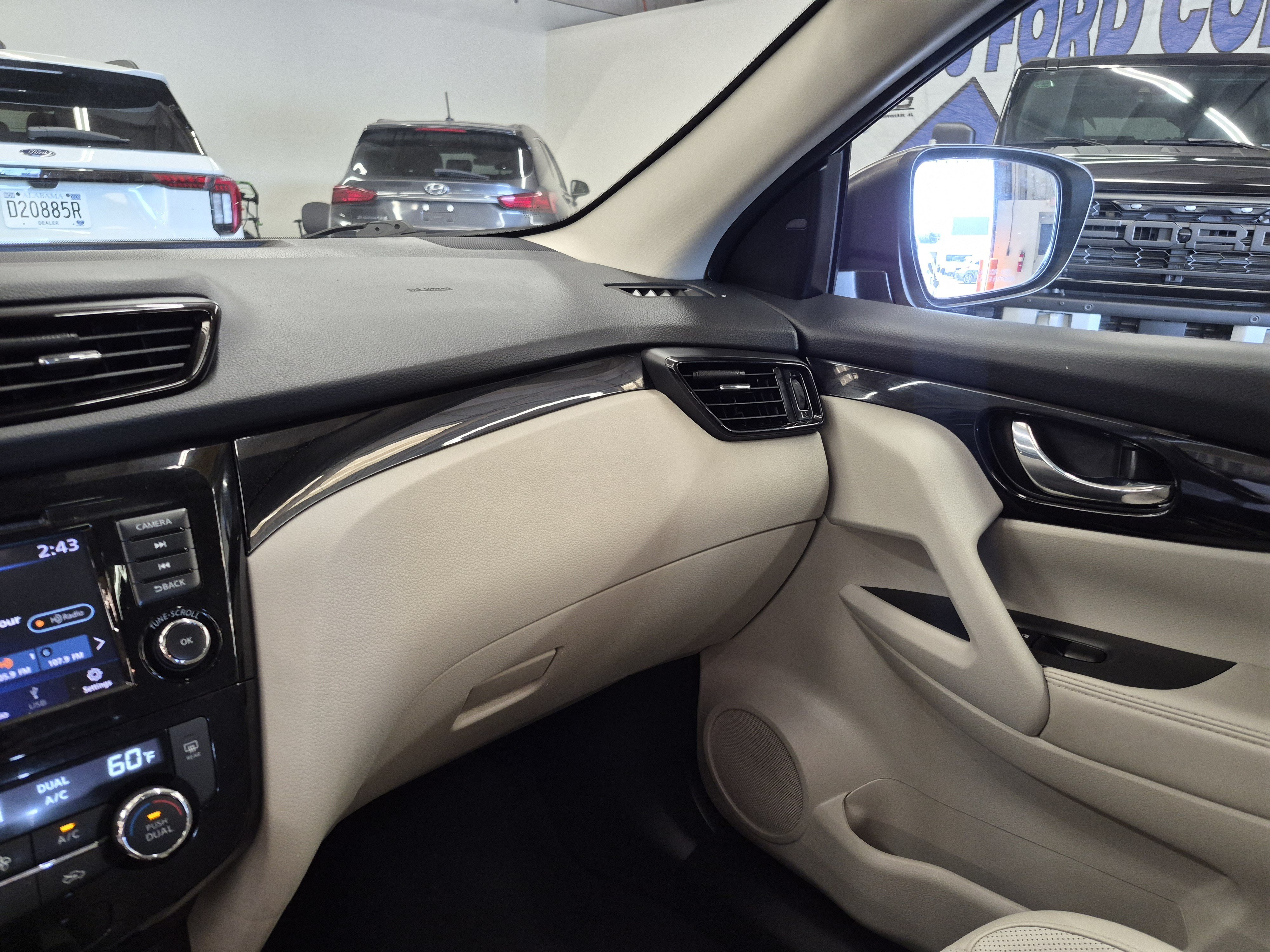 Used 2022 Nissan Rogue Sport SL w/ Premium Package AWD/4WD image 22