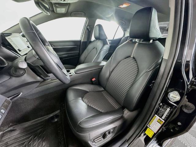 Used 2022 Toyota Camry SE w/ Convenience Package FWD image 11