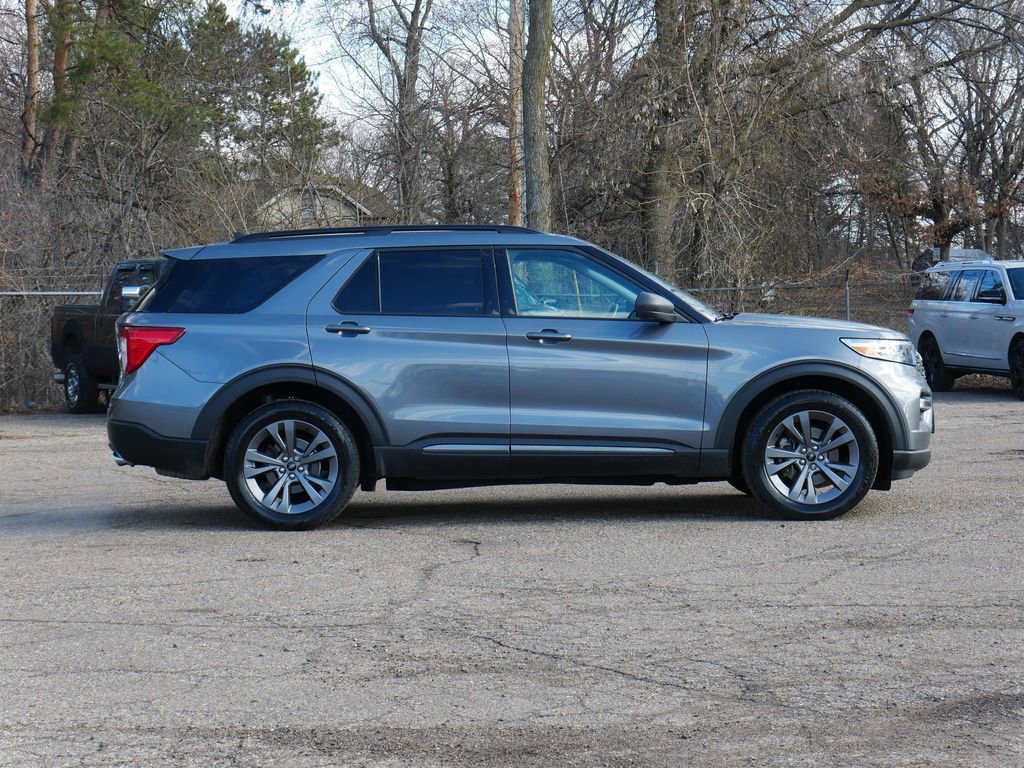 Certified 2021 Ford Explorer XLT w/ Equipment Group 202A image 2