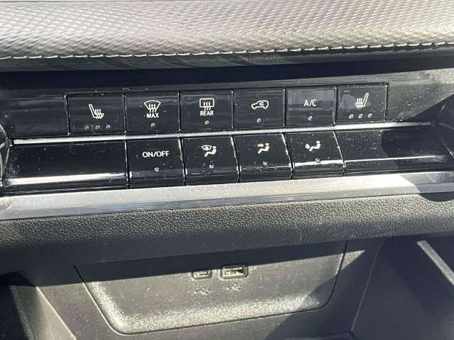 Used 2026 Chevrolet Equinox LT FWD image 7
