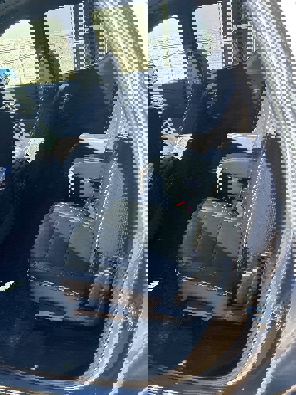 Used 2023 Chevrolet Traverse Premier image 8