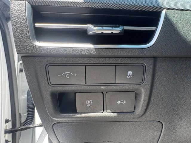 Used 2025 Hyundai Sonata SEL FWD image 24