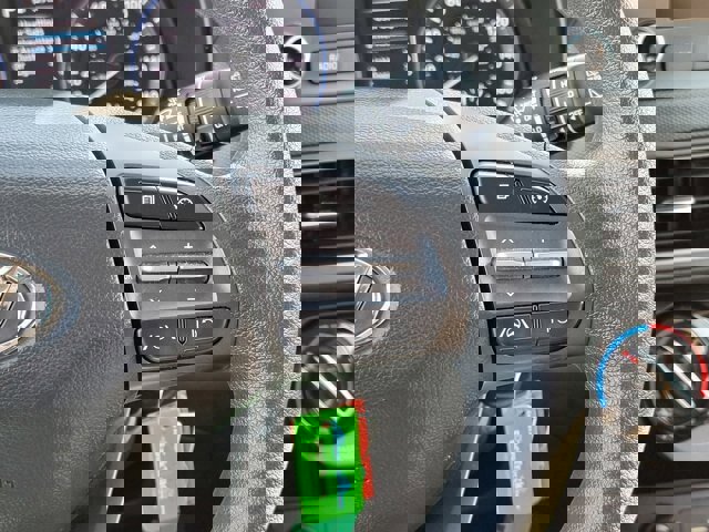 Used 2023 Hyundai Kona SE w/ Cargo Package image 25