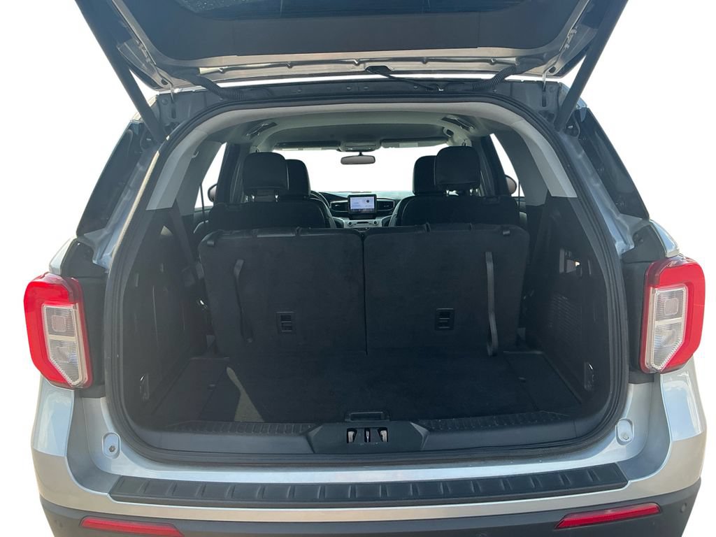 Certified 2022 Ford Explorer XLT w/ Equipment Group 202A RWD image 24