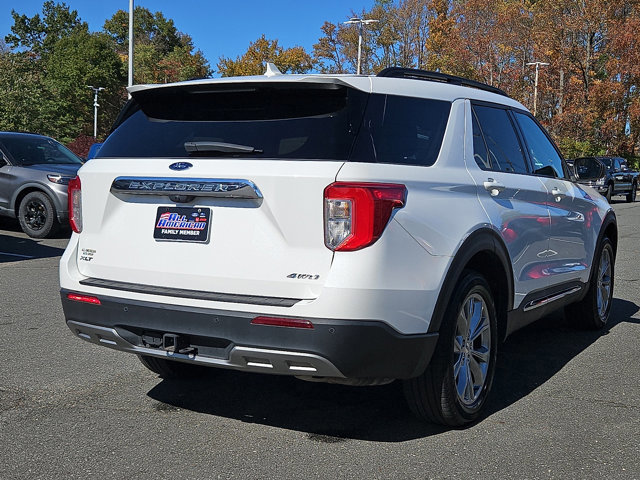 Certified 2023 Ford Explorer XLT w/ Equipment Group 202A image 4