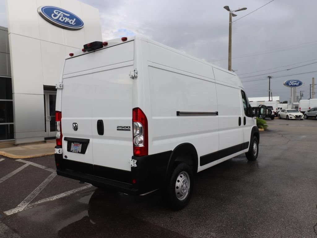 Used 2023 RAM ProMaster 2500 FWD image 13