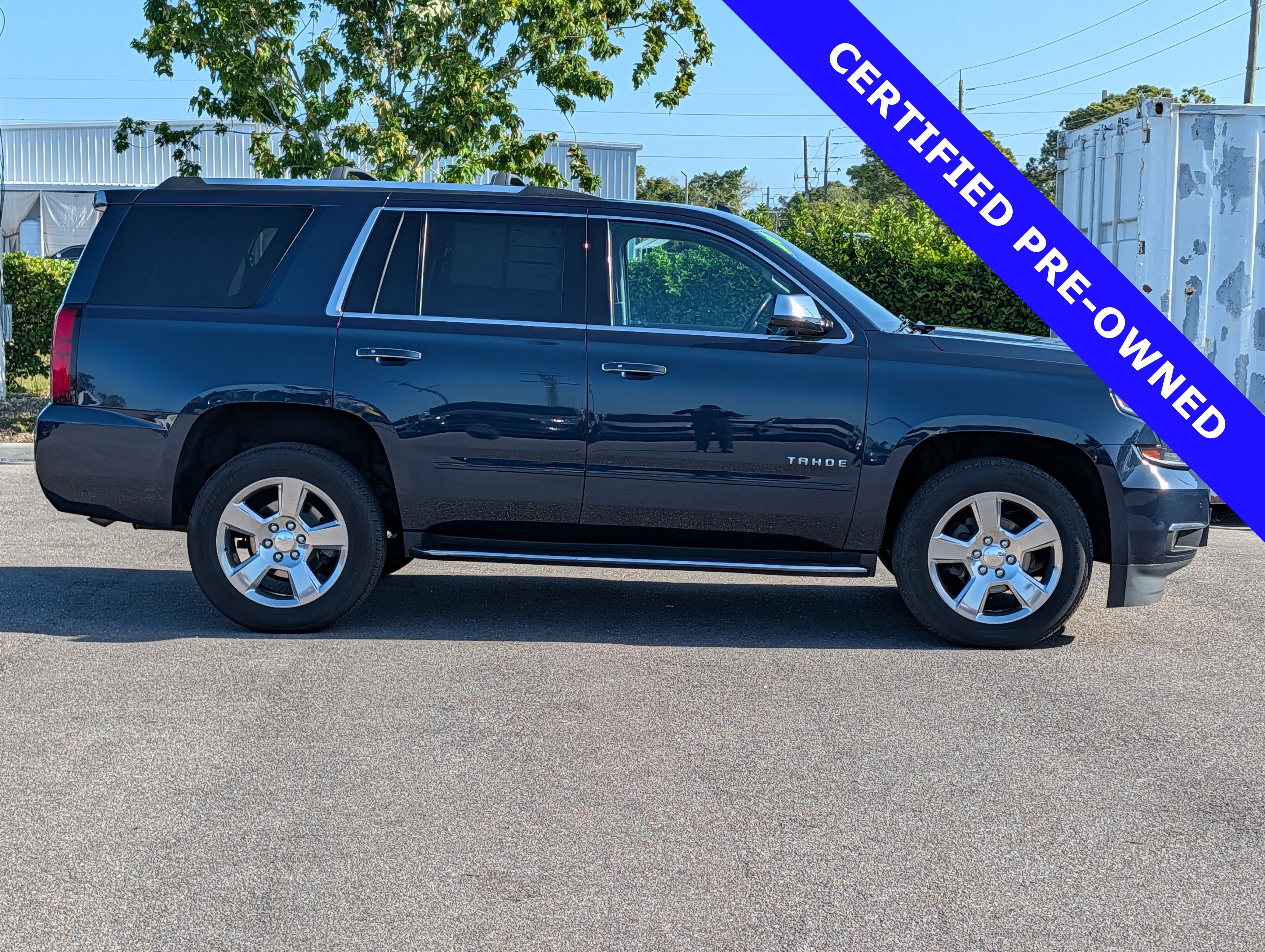 Used 2020 Chevrolet Tahoe Premier w/ Max Trailering Package AWD/4WD video 3