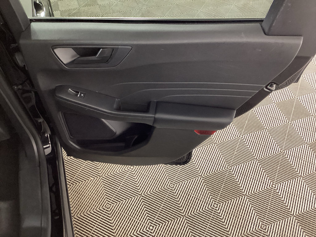 Certified 2023 Ford Escape Active AWD/4WD image 11