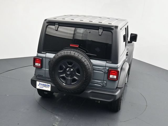 Used 2025 Jeep Wrangler Sport AWD/4WD image 32