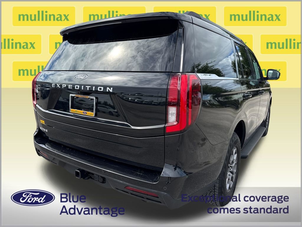 Certified 2025 Ford Expedition Active RWD image 4