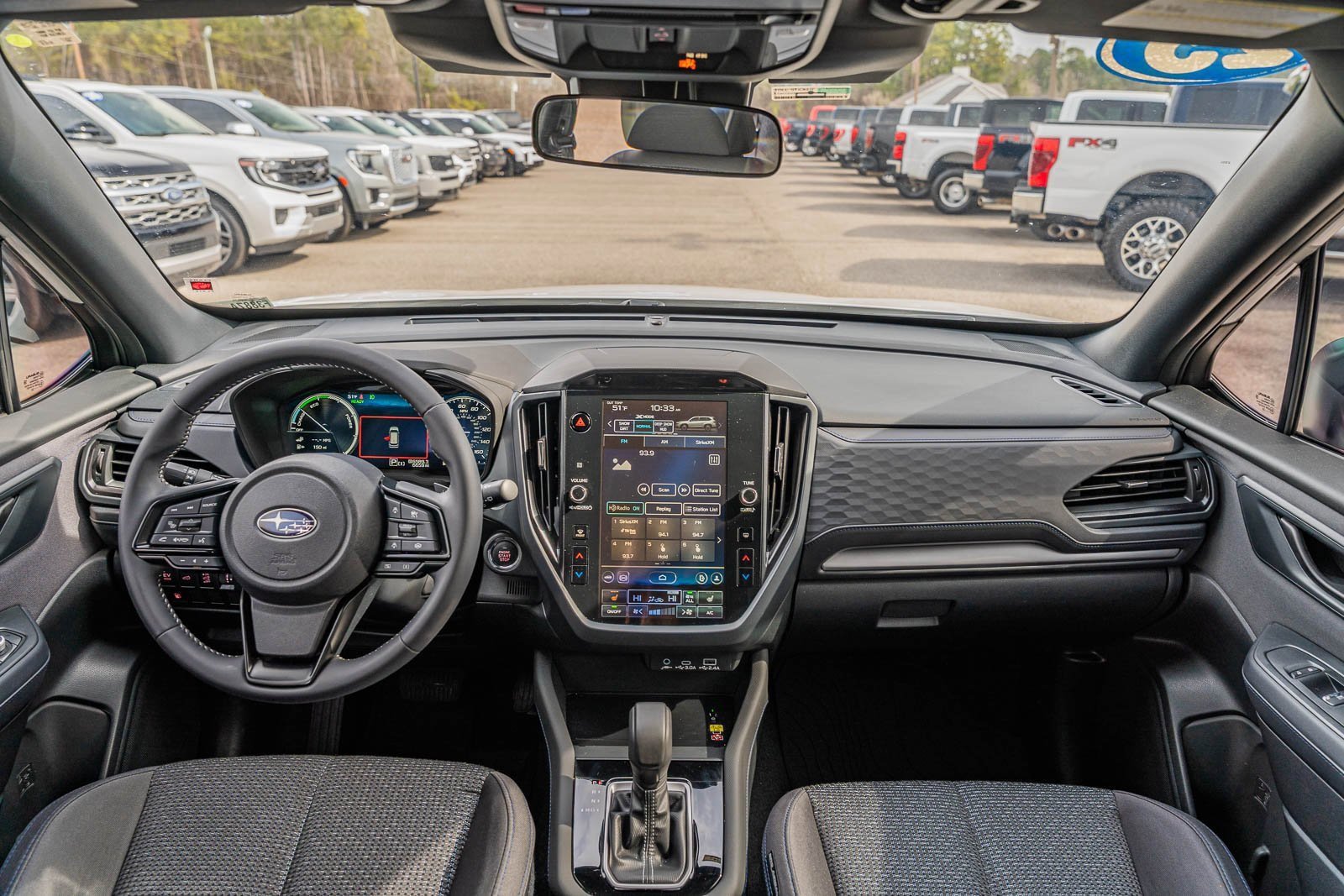 Used 2025 Subaru Forester Premium image 32