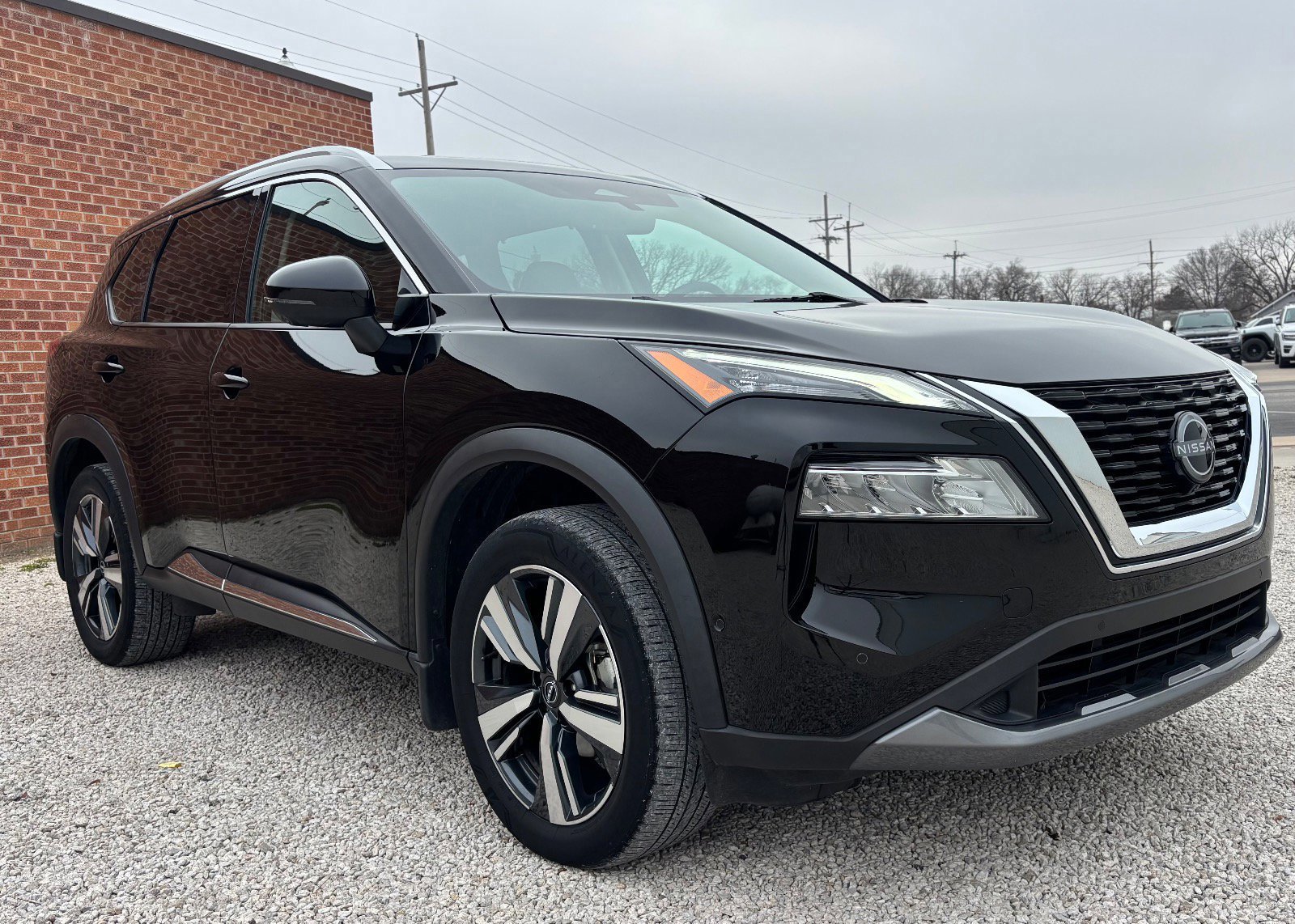 Used 2023 Nissan Rogue SL w/ SL Premium Package image 7