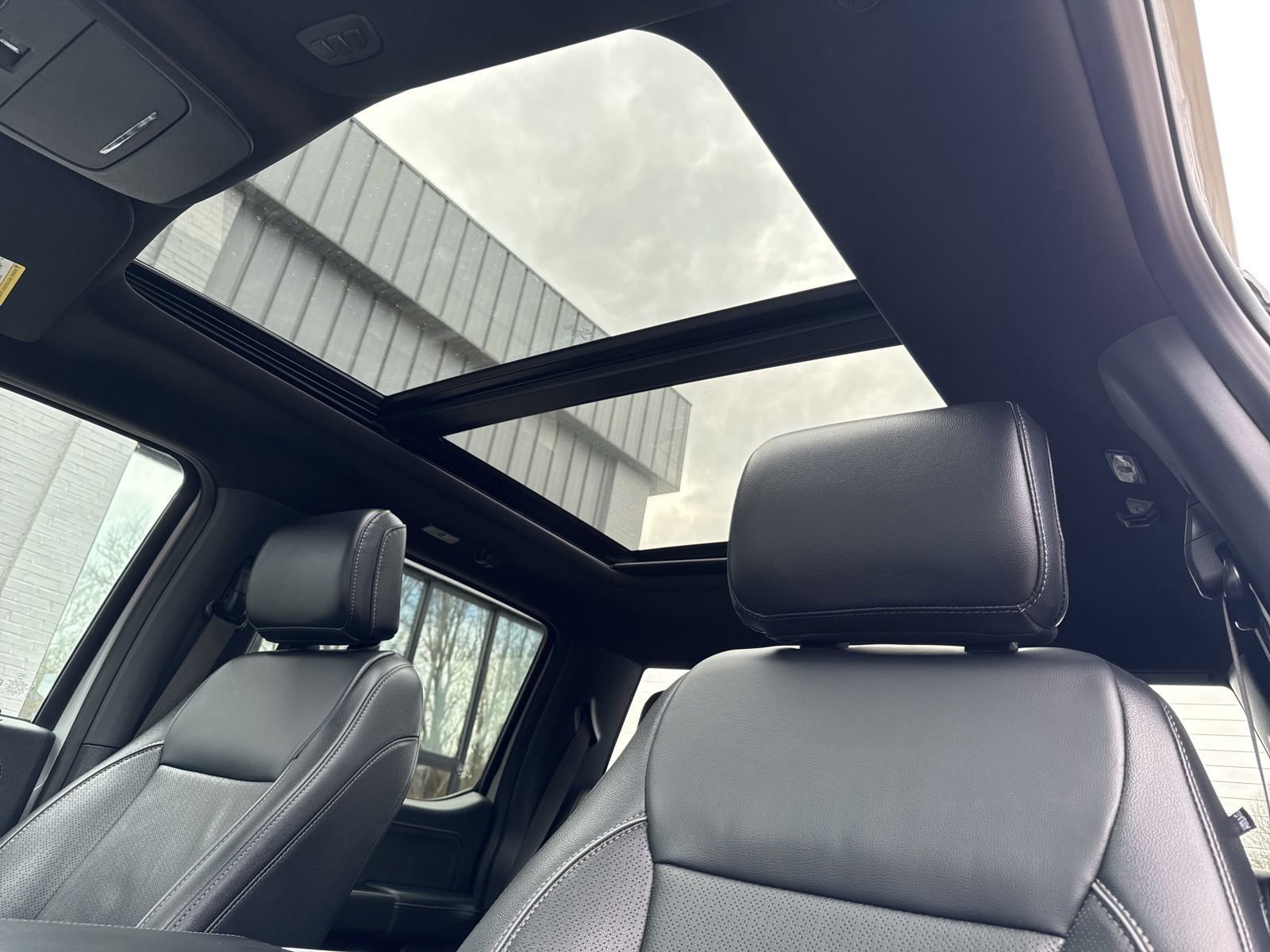 Certified 2024 Ford F150 Lariat w/ FX4 Off-Road Package image 17