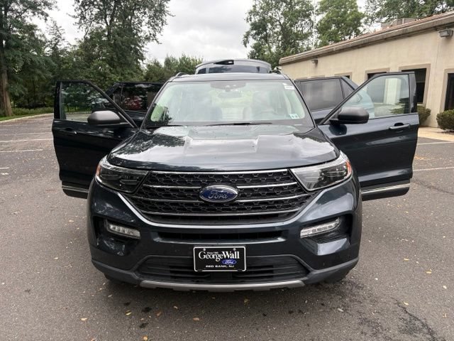 Certified 2023 Ford Explorer XLT w/ Equipment Group 202A AWD/4WD image 36