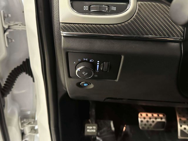 Used 2020 Jeep Grand Cherokee SRT image 22