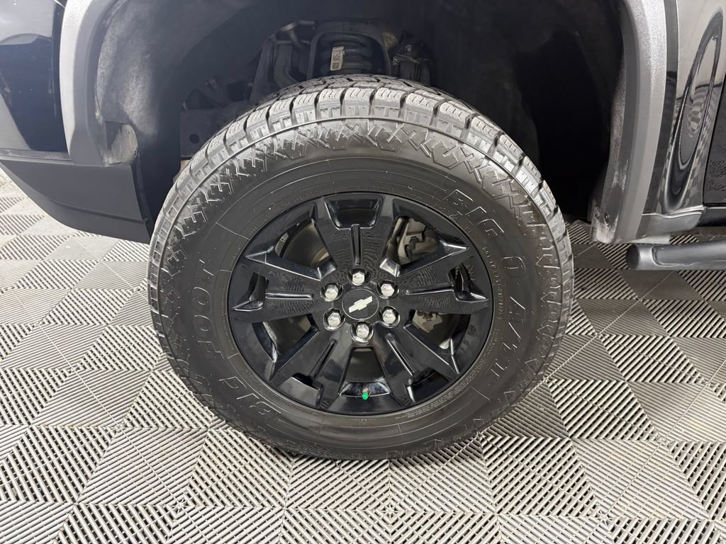 Used 2022 Chevrolet Colorado ZR2 w/ ZR2 Midnight Special Edition AWD/4WD image 11