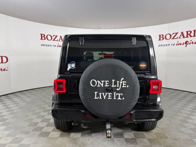 Used 2023 Jeep Wrangler Unlimited Sahara AWD/4WD image 7