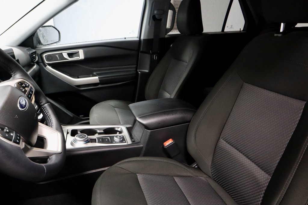Certified 2023 Ford Explorer XLT image 24