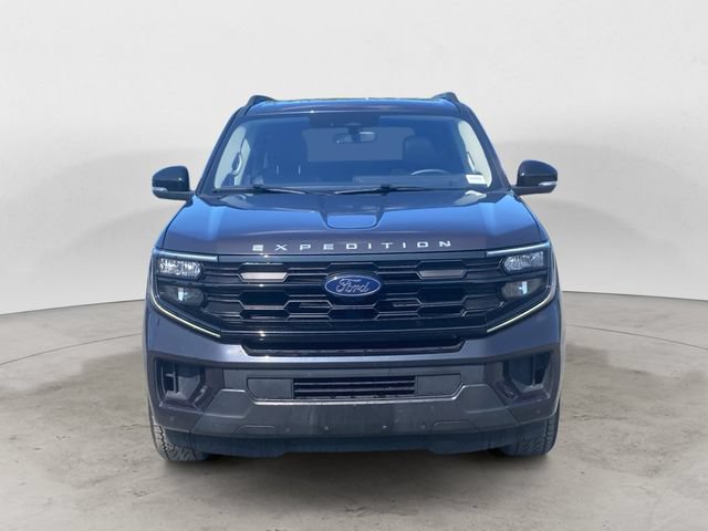 Certified 2025 Ford Expedition Active AWD/4WD image 2