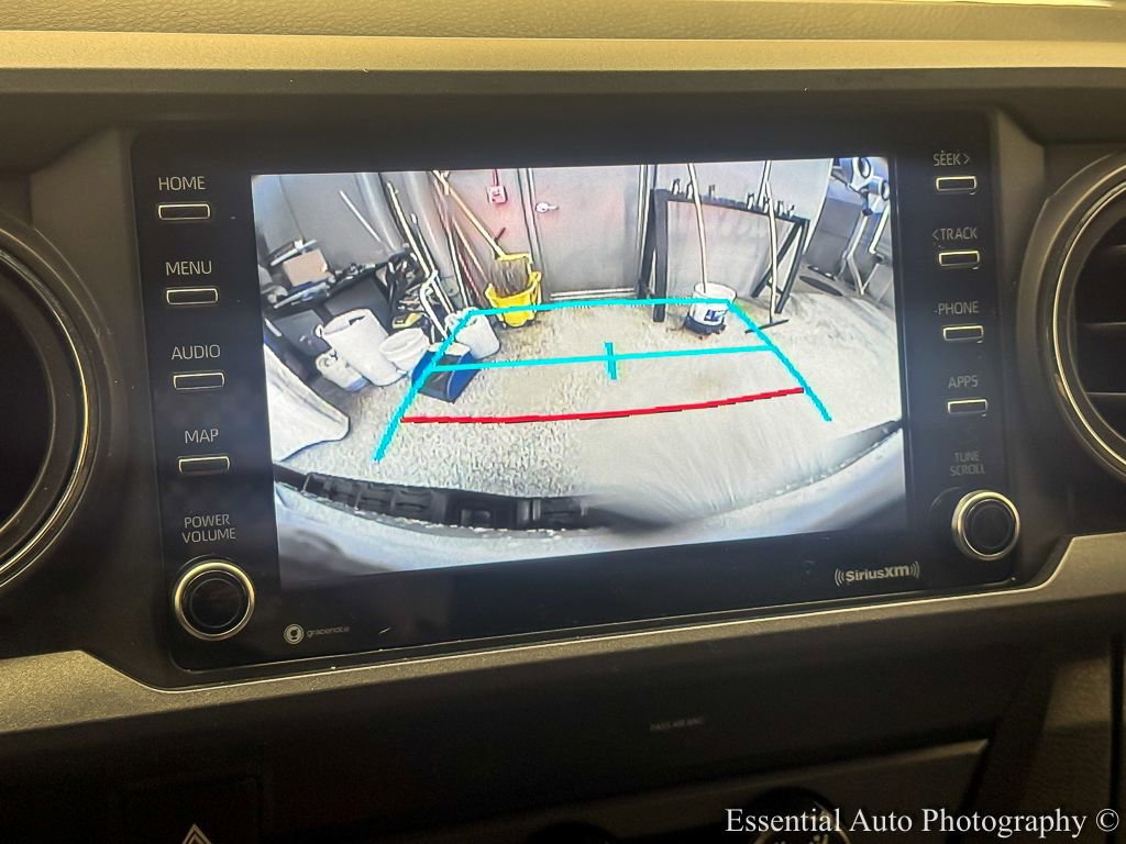 Used 2020 Toyota Tacoma TRD Sport w/ Technology Package image 17