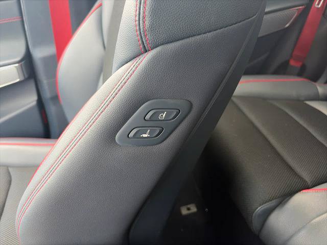 Used 2023 Genesis GV70 2.5T w/ Sport Prestige Package AWD/4WD image 26