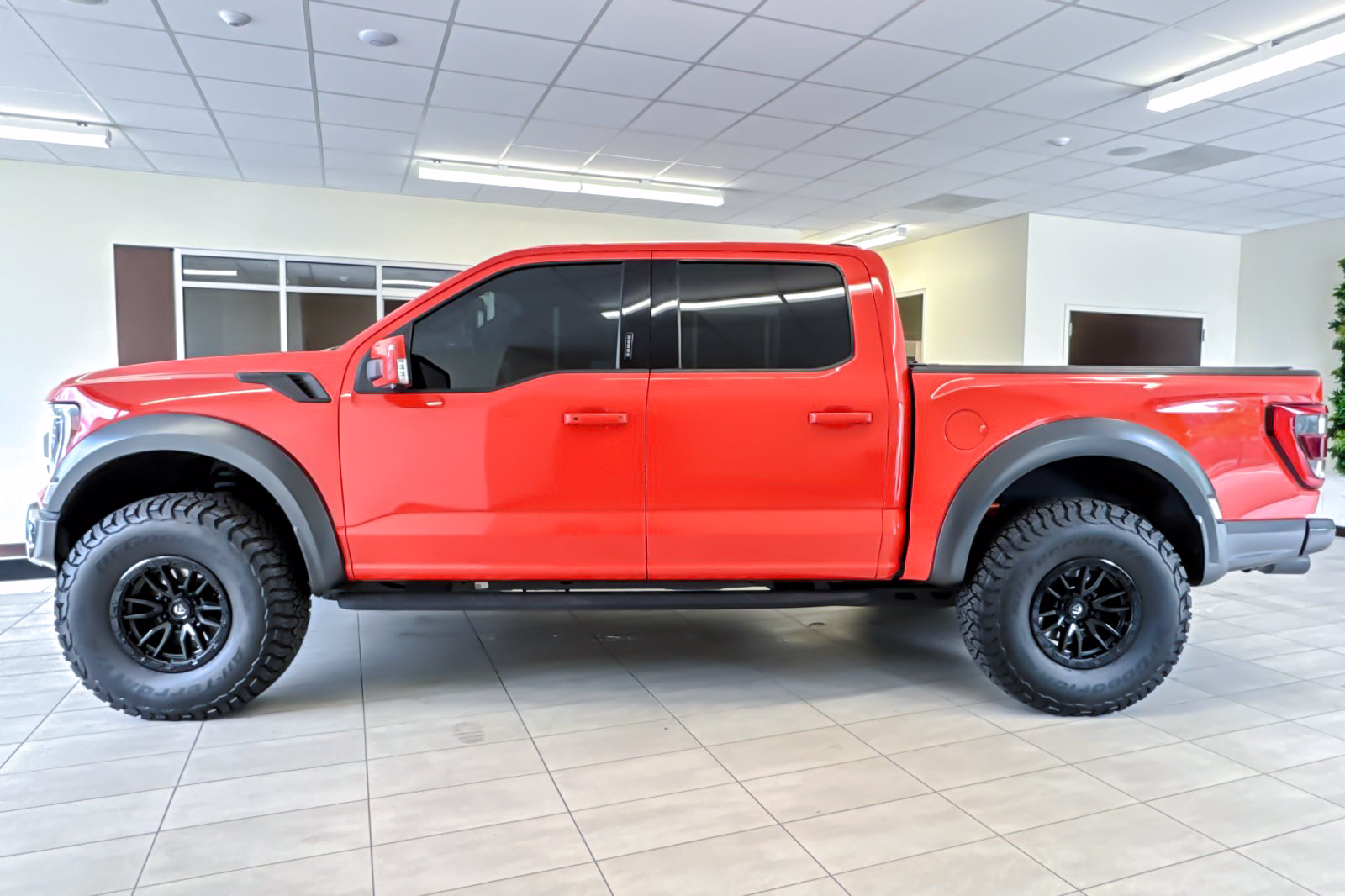 Certified 2022 Ford F150 Raptor w/ Equipment Group 801A High AWD/4WD image 7