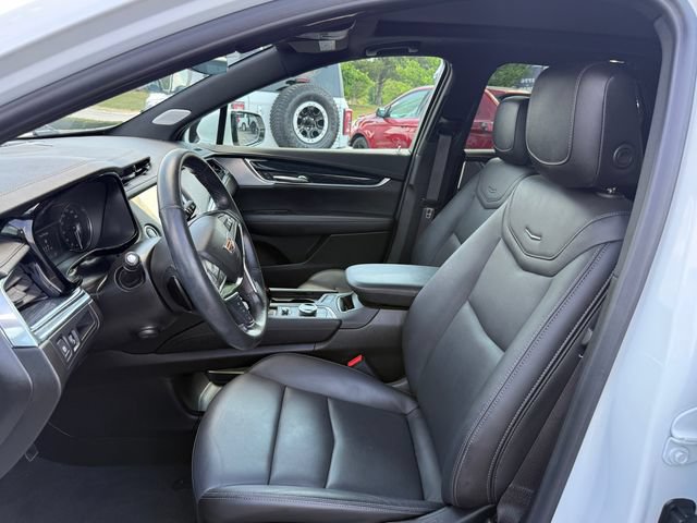 Used 2024 Cadillac XT5 Premium Luxury w/ LPO, Floor Liner Package AWD/4WD image 7
