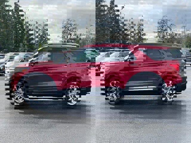 Certified 2021 Ford Explorer Platinum w/ Equipment Group 601A image 6