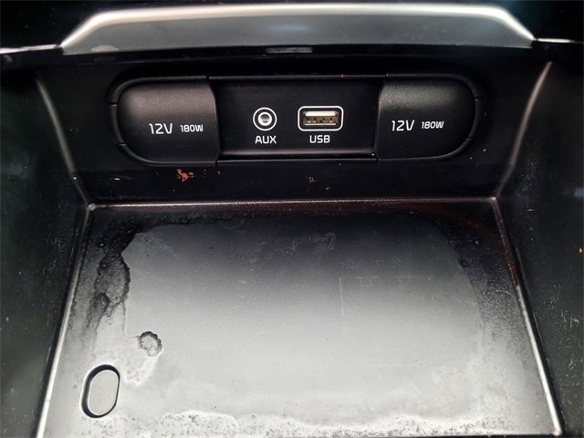 Used 2019 Kia Cadenza Premium image 17