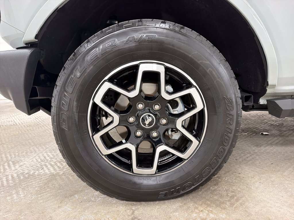 Certified 2024 Ford Bronco Outer Banks AWD/4WD image 14