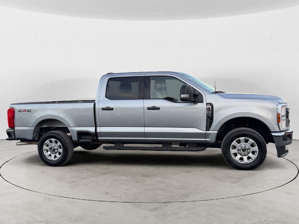 Certified 2024 Ford F250 4x4 Crew Cab Super Duty image 4