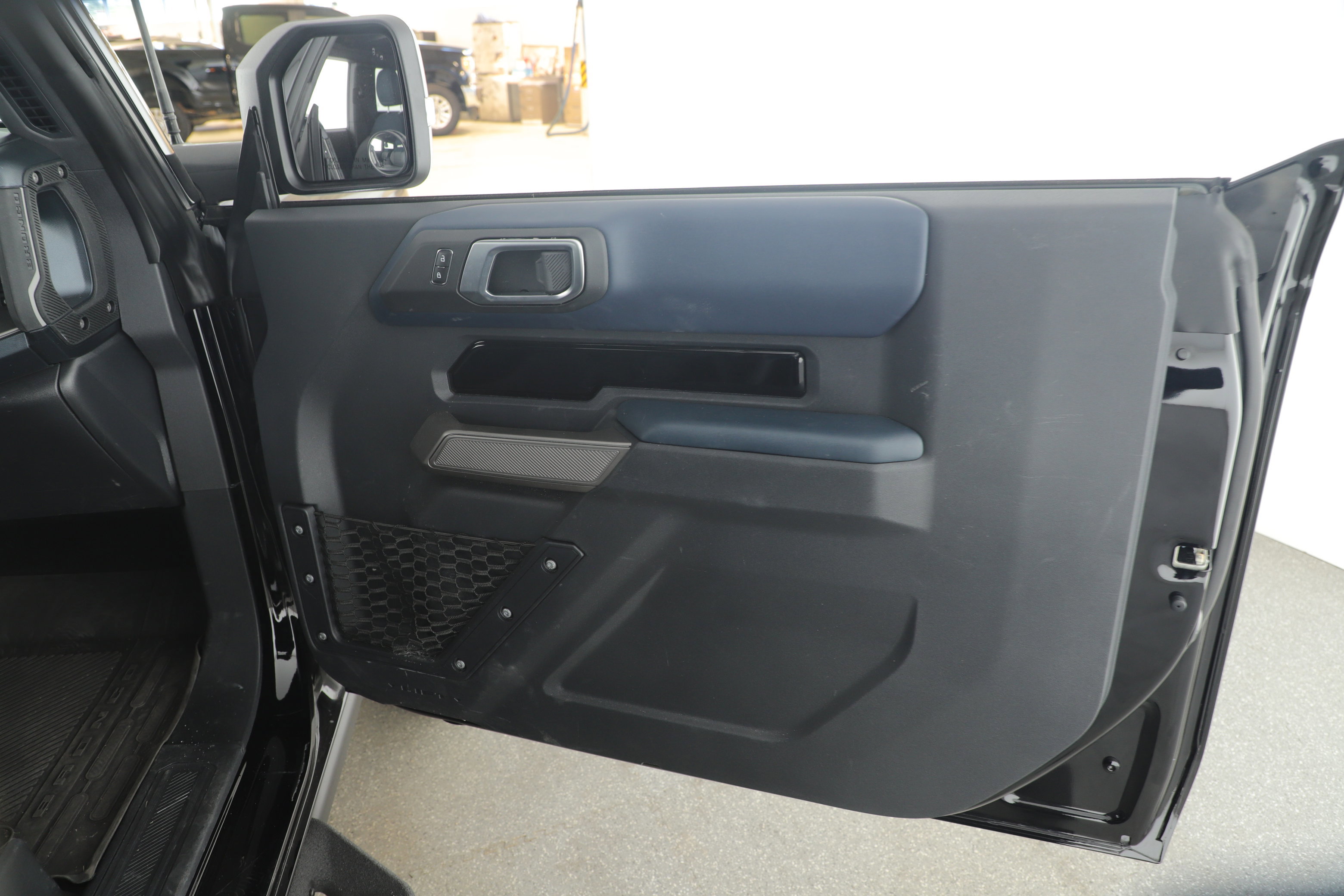 Certified 2023 Ford Bronco Outer Banks image 9