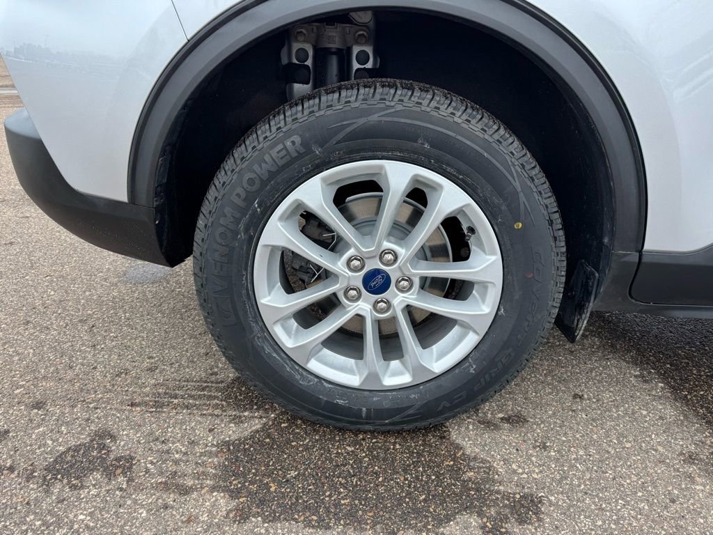 Certified 2020 Ford Escape SE image 3