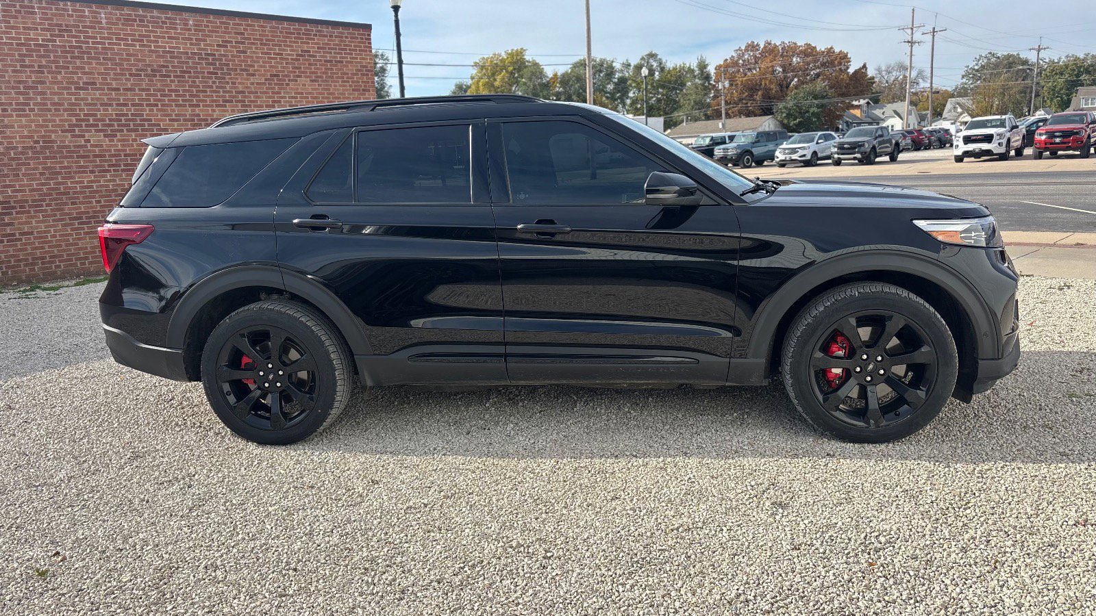 Certified 2021 Ford Explorer ST w/ Equipment Group 401A image 6