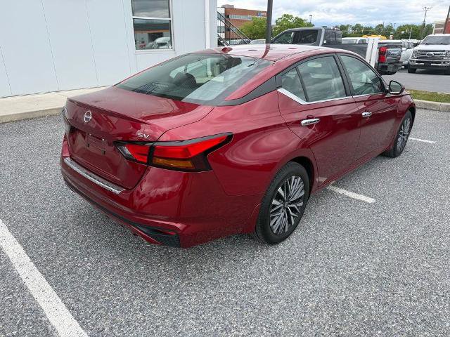Used 2023 Nissan Altima 2.5 SV w/ SV Premium Package FWD image 9