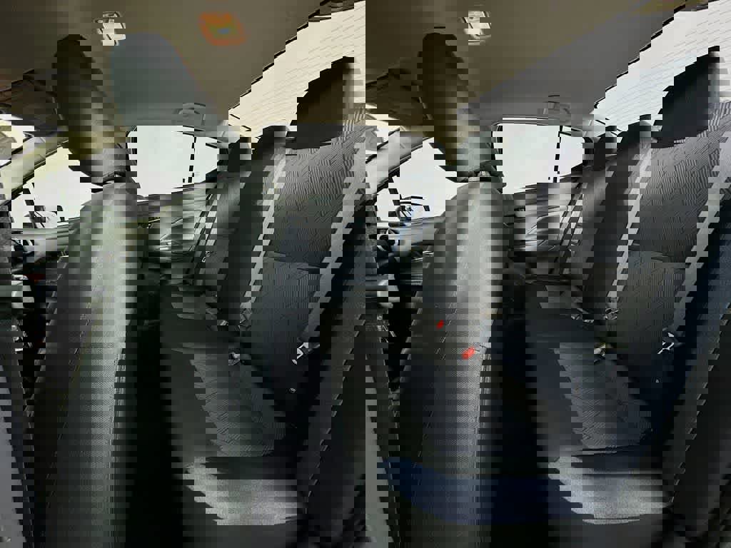 Used 2023 Nissan Versa SV image 13