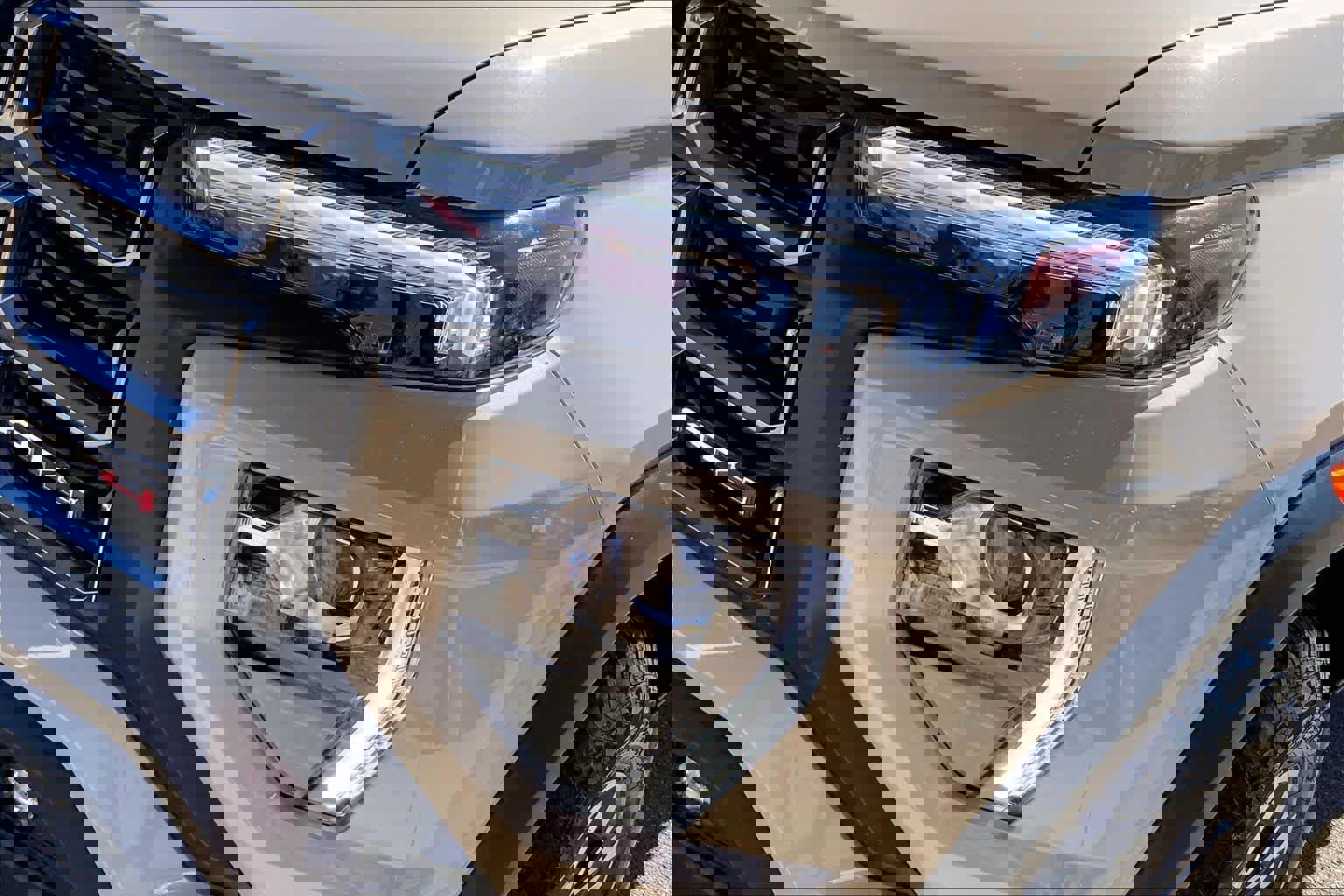 Used 2024 GMC Canyon AT4 w/ Technology Package image 28