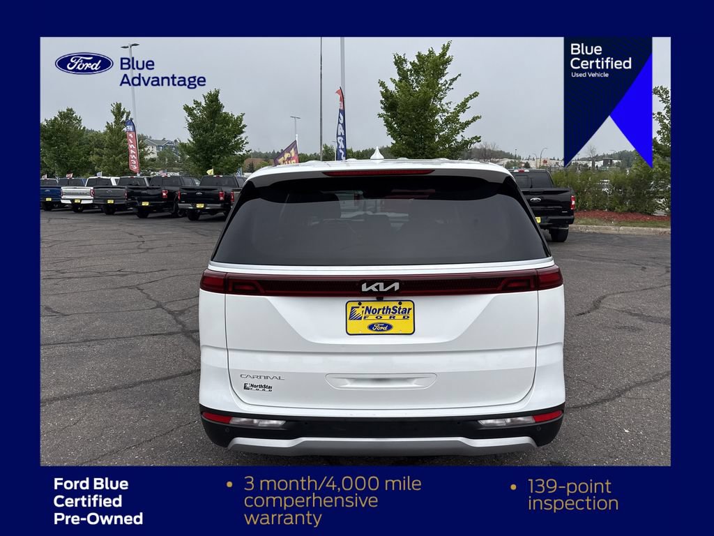 Used 2024 Kia Carnival LX FWD image 8