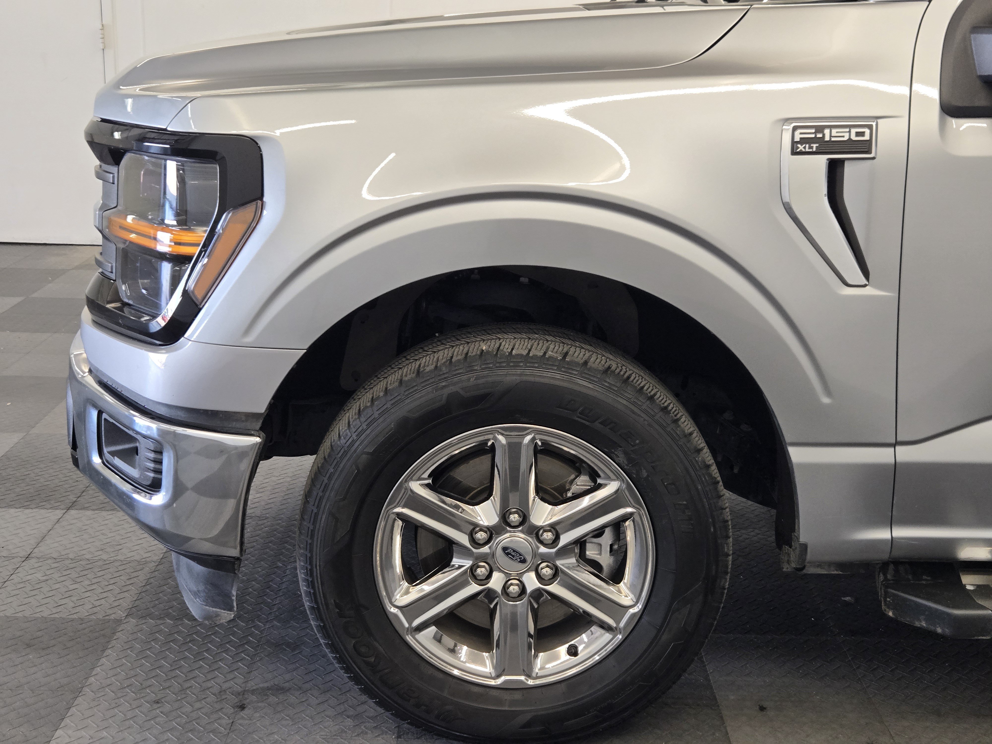 Certified 2025 Ford F150 XLT w/ Equipment Group 301A Standard RWD image 9