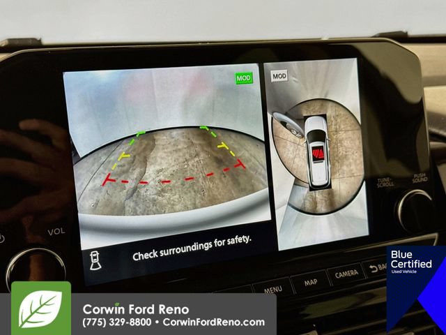 Used 2024 Nissan Pathfinder SL AWD/4WD image 18