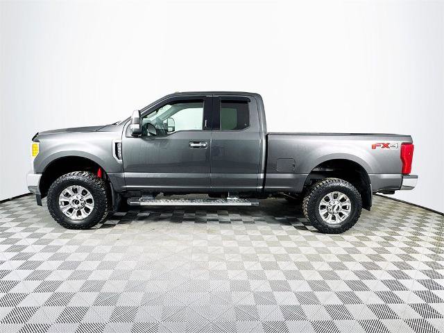 Certified 2017 Ford F350 XLT image 4