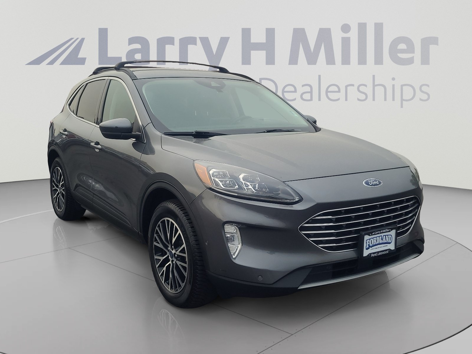 Certified 2022 Ford Escape Titanium w/ Titanium Premium Package FWD image 7