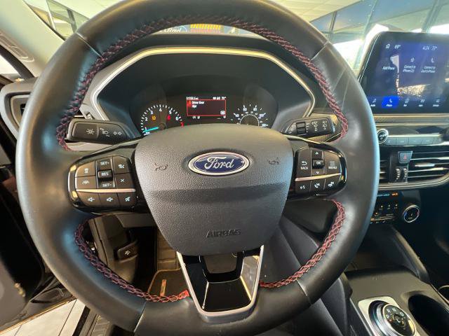 Certified 2022 Ford Escape SEL w/ SEL Stealth AWD Package image 17