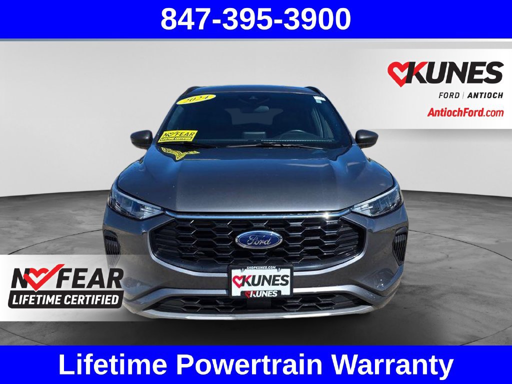 Certified 2024 Ford Escape ST-Line AWD/4WD image 2