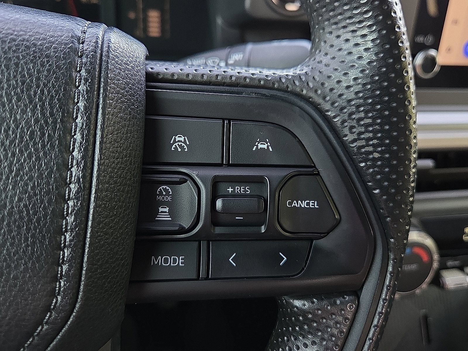 Used 2024 Toyota Tacoma SR5 AWD/4WD image 20